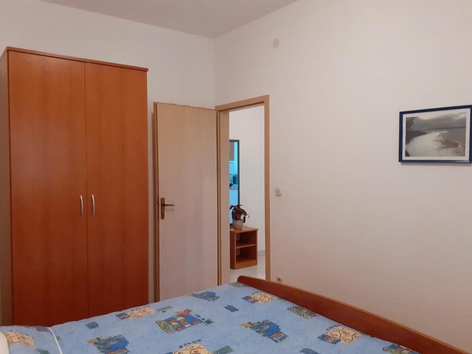 Apartments Borovina Bol Habitación foto